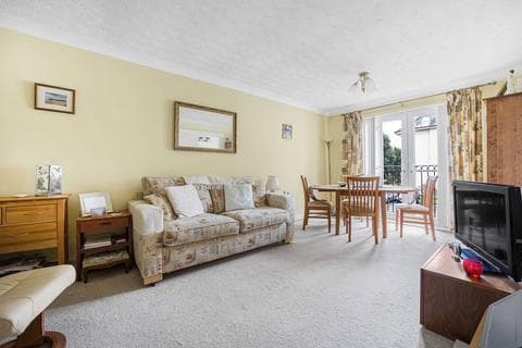Flat - Oakdene, Lansdown Road, Cheltenham, GL51
