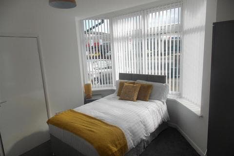 Private hall - Marton Road, Middlesbrough, TS4 2EY