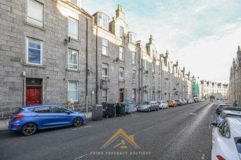 Flat - Esslemont Avenue, Aberdeen AB25