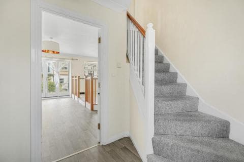 Terraced house - Shenley Lodge, Milton Keynes MK5