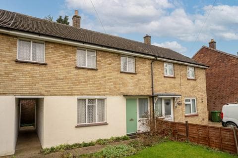 Terraced house - Kings Hedges Road, Cambridge, CB4