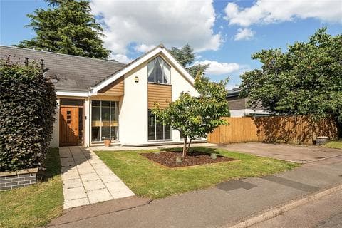 Semi-detached house - Greatfield Drive, Charlton Kings, Cheltenham, Gloucestershire, GL53