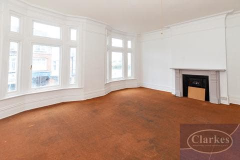 Apartment - Queens Road, Bournemouth, Dorset