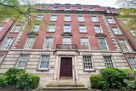 Flat - Westgate Street, Cardiff CF10