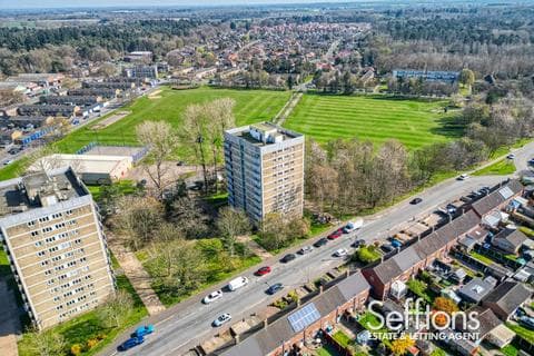 Flat - Compass Tower, Munnings Road, Norwich, Norfolk