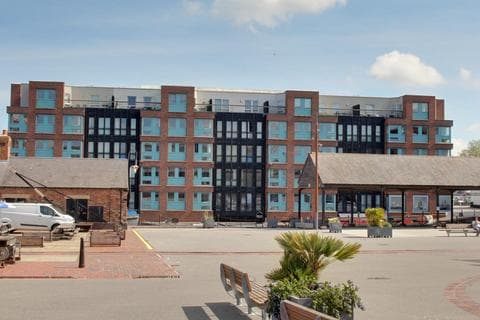 Apartment - Barge Arm, Gloucester Docks