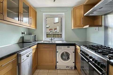 Flat - Chigwell Court, Cambridge CB5