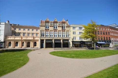 Apartment - 23/24 Cathedral Yard, Exeter, Devon
