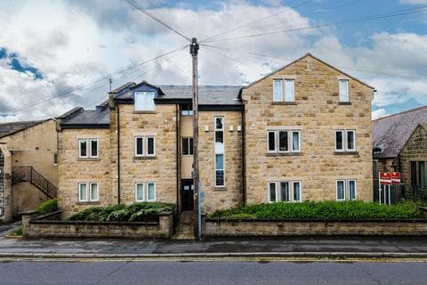 Flat - Low Lane, Horsforth, Leeds, West Yorkshire, LS18
