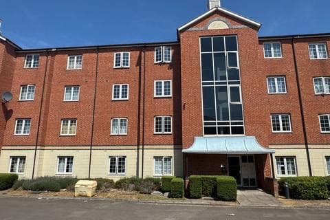 Ground floor flat - Great Western Road, Gloucester GL1
