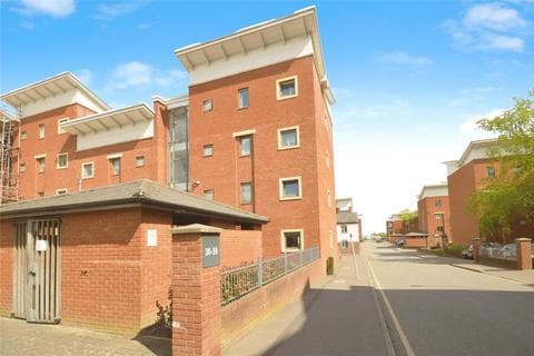 Flat - Albion Street, West Midlands WV1
