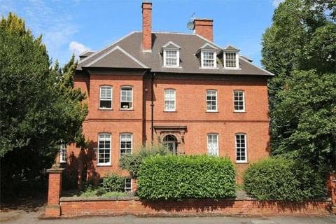 Apartment - Overton Park Road, Gloucestershire GL50
