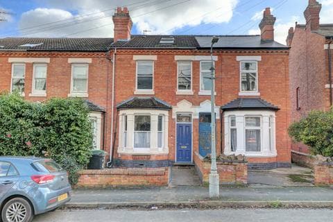 Terraced house - 43 The Hill Avenue, Battenhall, Worcester. WR5 2AW