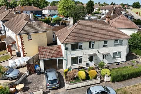 Semi-detached house - Sharmon Crescent, Leicester LE3