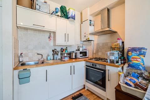Apartment - High Street, Gloucestershire GL50