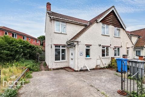 Semi-detached house - Waterloo Road, Norwich