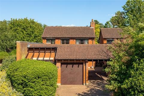 Detached house - The Crescent, Cambridge, CB3