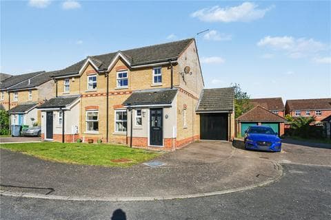 Semi-detached house - Dalbier Close, Dussindale, Norwich, Norfolk, NR7