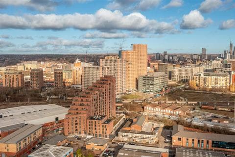 Apartment - Springwell Gardens, Whitehall Road, Leeds LS12