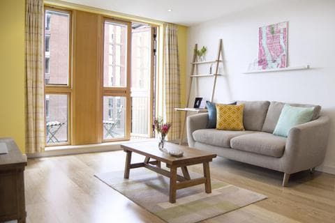 Flat - WATERMANS PLACE, 3 WHARF APPROACH, LEEDS, LS1