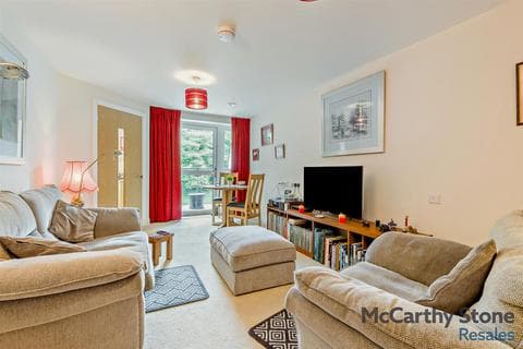 Apartment - Gilbert Place, Lowry Way, Swindon, WIltshire, SN3 1FX