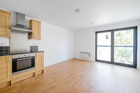 Apartment - St. Pauls Road, Gloucestershire GL50