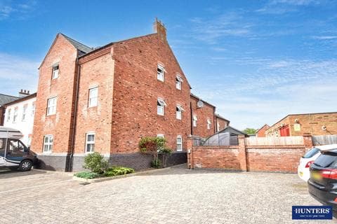 Flat - Cross Street, Wigston