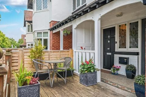 Duplex - Street Lane, Leeds LS8
