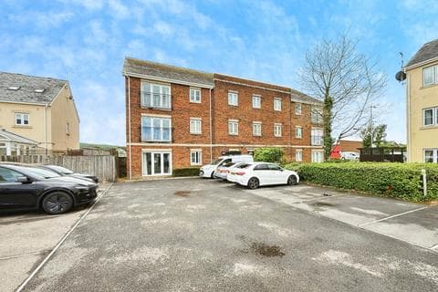 Ground floor flat - Clayton Drive, Pontarddulais, Swansea, West Glamorgan, SA4