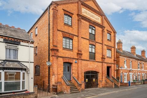 Apartment - The Hop Warehouse, 35 Southfield Street, Worcester, WR1 1NJ