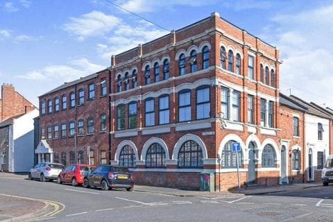 Flat - Pamlerston Road, Northampton NN1