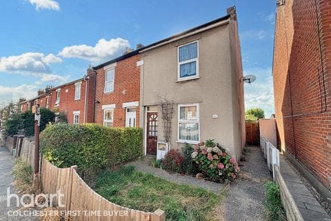 Semi-detached house - Harwich Road, Colchester