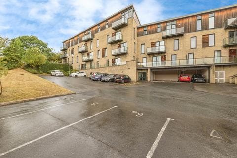 Apartment - Church Street, Huddersfield HD5