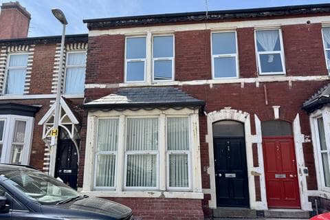 Flat - Hill Street, Blackpool FY4