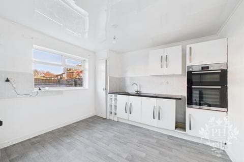 End of terrace house - Darwen Court, Hemlington, Middlesbrough