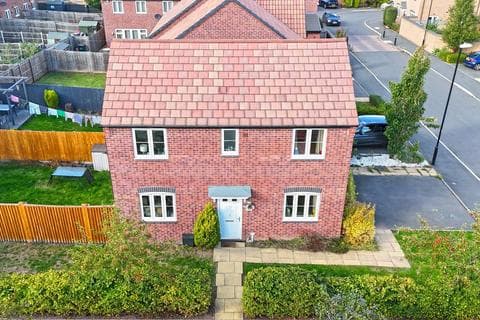 3 bedroom detached house for sale