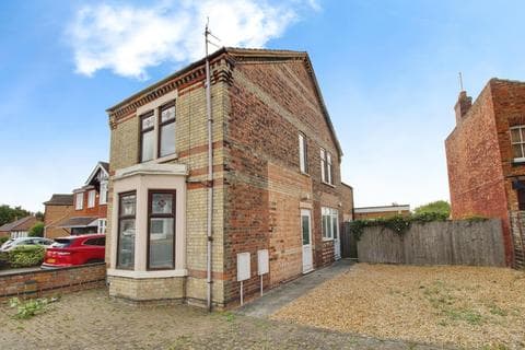 Flat - Glebe Road, Peterborough PE2
