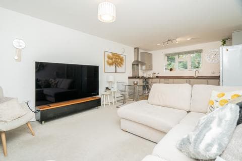 Apartment - Greenford Crescent, Monkston Park, Milton Keynes, MK10