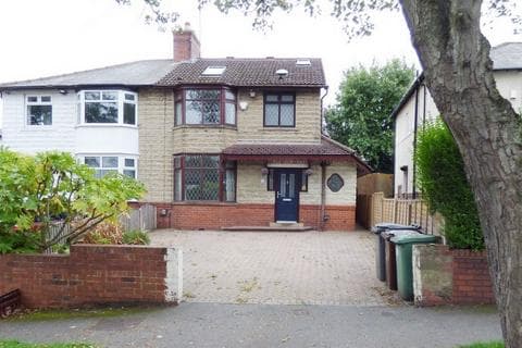 Semi-detached house - Armley Grange Avenue, Leeds LS12