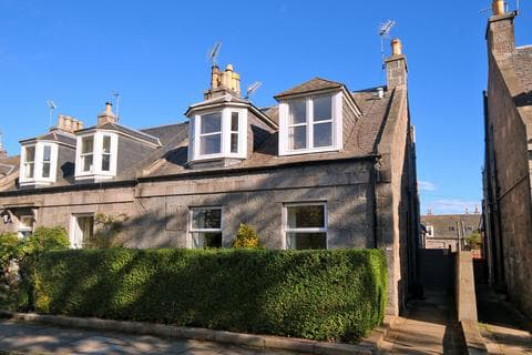 Flat - 22A Loanhead Terrace, Rosemount, Aberdeen, AB25