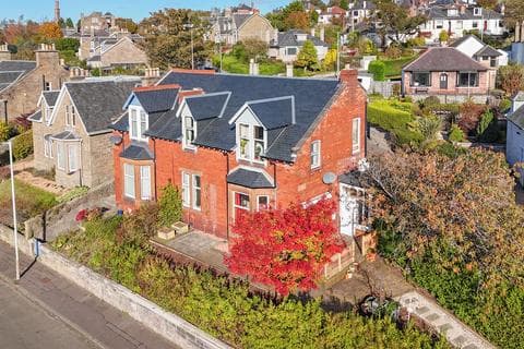 Semi-detached house - Inverary Terrace, Dundee, DD3