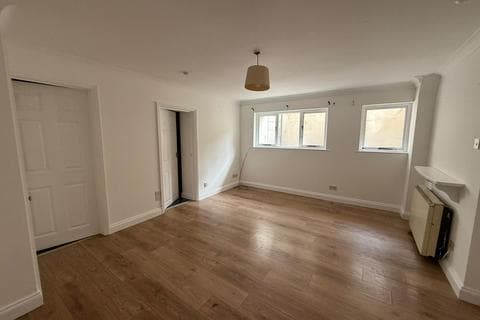 Flat - Wimpole Road , Colchester CO1