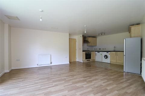 Apartment - Staverton Grove, Broughton, MK10