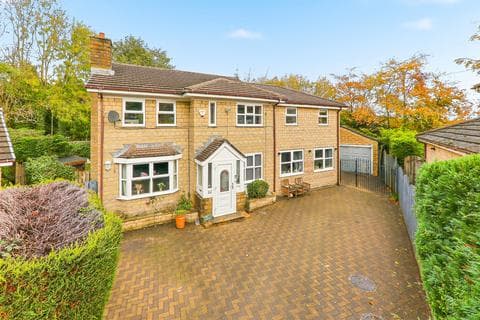 Detached house - 24 Broombank, Birkby, Huddersfield, HD2