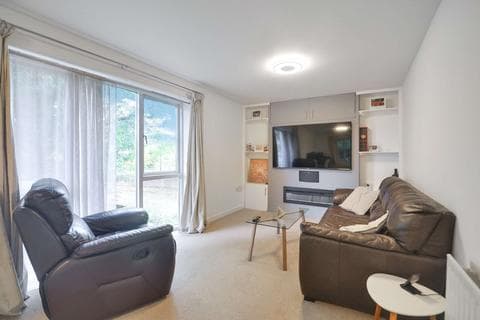 Apartment - at Linacre Court, Springlane, Oxford OX3