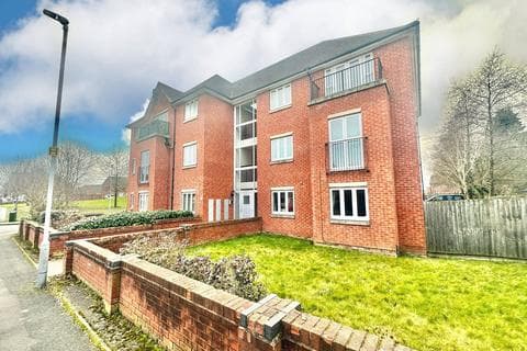 Flat - Inverkip Walk, Wolverhampton WV4