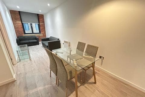 Apartment - Cape Street, Bradford, West Yorkshire, BD1 4QG