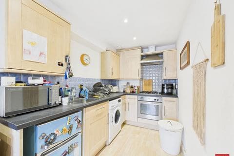 Flat - St. Georges Road, Cheltenham GL50