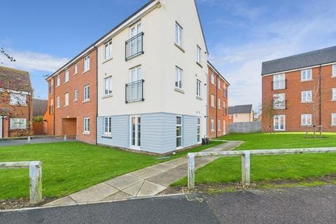 Ground floor flat - Constantine Drive, Stanground South, PE2