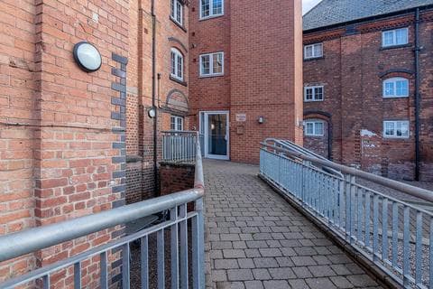 Flat - Manchester Street, Derby DE22
